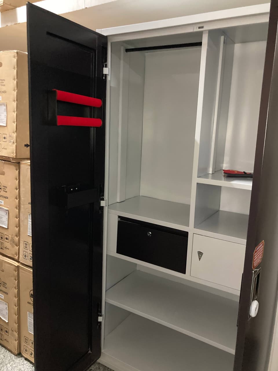 TREVANI SUPER ALMIRAH 42D1HWU